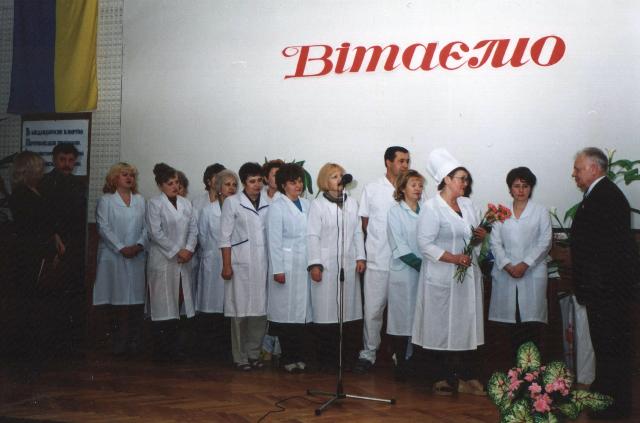 «Багато років третю Черкаську міську лікарню очолював Анатолій Іванович Ляшенко, який має великий досвід організації медичного обслуговування, зарекомендував себе енергійним, ініціативним та наполегливим керівником, вмілим адміністратором», – йдеться у книзі «Згадуючи пережите» одного із колишніх керівників області Олександра Ружицького «Багато років третю Черкаську міську лікарню очолював Анатолій Іванович Ляшенко, який має великий досвід організації медичного обслуговування, зарекомендував себе енергійним, ініціативним та наполегливим керівником, вмілим адміністратором», – йдеться у книзі «Згадуючи пережите» одного із колишніх керівників області Олександра Ружицького
