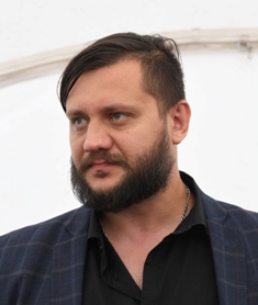 Дмитро Крапивенко Дмитро Крапивенко