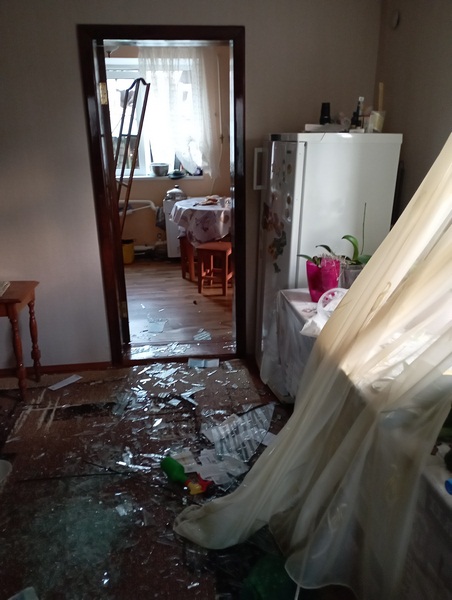 У хаті Вячеслава Білика після вибуху У хаті Вячеслава Білика після вибуху