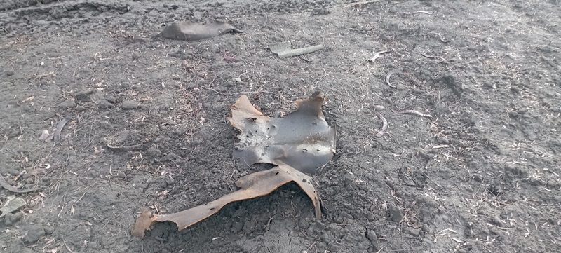 Уламки від ракети досі лежать скрізь Уламки від ракети досі лежать скрізь