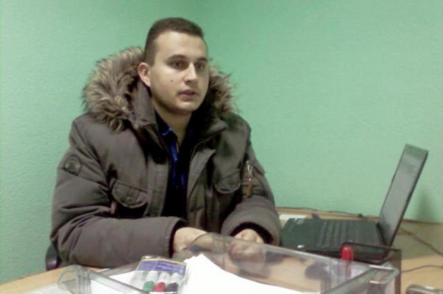 «Що нам робити?» – на це поширене серед переселенців запитання щодня шукає відповідей Андрій Пекаренін «Що нам робити?» – на це поширене серед переселенців запитання щодня шукає відповідей Андрій Пекаренін