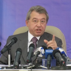 Черкаська опозиція коректно відгукується про Президента, і нищівно - про губернатора