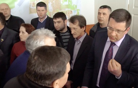 Натхненний підтримкою своїх прихильників, Сергій Одарич не розчаровується в своїх противниках і завжди готовий доносити свої ідеї в маси Натхненний підтримкою своїх прихильників, Сергій Одарич не розчаровується в своїх противниках і завжди готовий доносити свої ідеї в маси