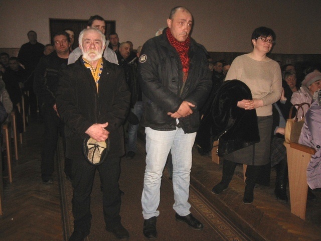 Серед учасників зборів – активісти Майдану Серед учасників зборів – активісти Майдану