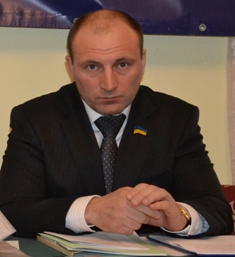 Симпатію сайту "Про головне" до "Батьківщини" Анатолій Бондаренко пояснює комерційними стосунками Симпатію сайту "Про головне" до "Батьківщини" Анатолій Бондаренко пояснює комерційними стосунками