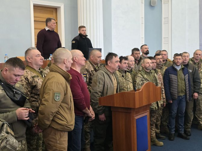 Без назви