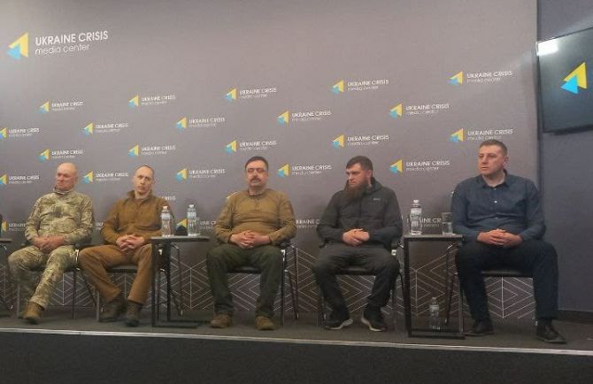 Без назви