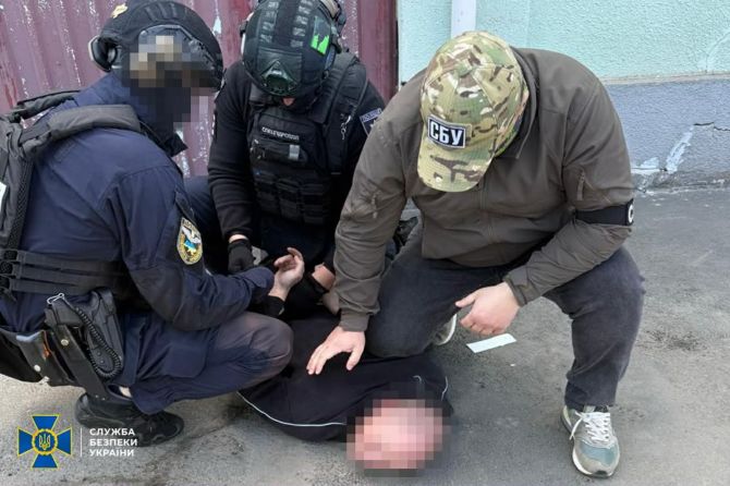 Без назви