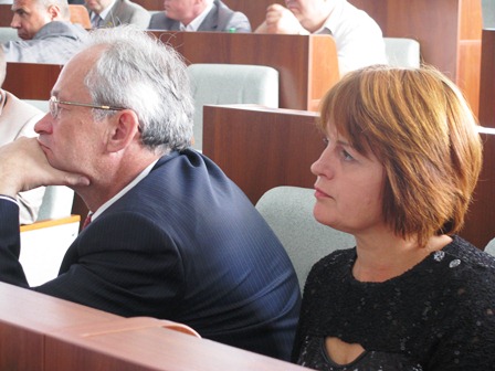 Опозиція називає зміни у складі комісії розправою над попереднім її складом, який торік присудив премію Леоніду Даценку Опозиція називає зміни у складі комісії розправою над попереднім її складом, який торік присудив премію Леоніду Даценку