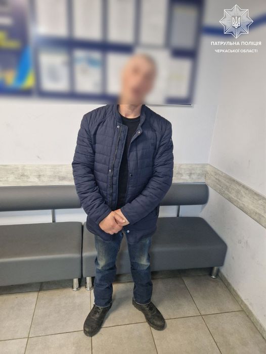 Ще одну особу в розшуку виявили черкаські патрульні