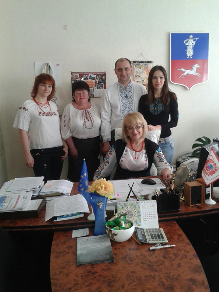 Департамент фінансової політики Черкаської міськради привітав черкащан зі святом Департамент фінансової політики Черкаської міськради привітав черкащан зі святом
