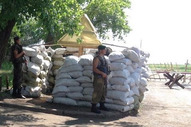 «Кабінка для голосування» у польових умовах...