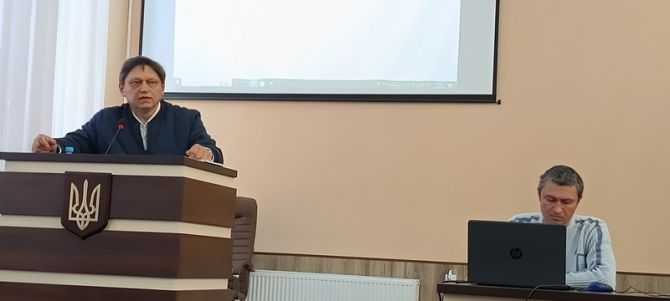 Володимир Подвойний говорив про багатостраждальну бібліотеку Агатангела Кримського
