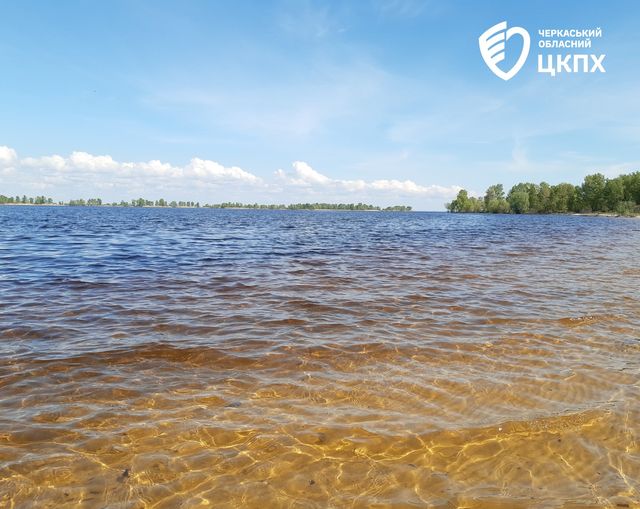 Триває моніторинг якості та безпечності води та ґрунту (піску) на пляжах та у місцях масового відпочинку на водних об’єктах області