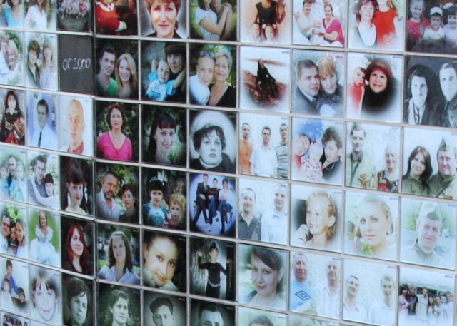 Черкаський FACEWALL укомплектовано новими фотоплитками повністю Черкаський FACEWALL укомплектовано новими фотоплитками повністю