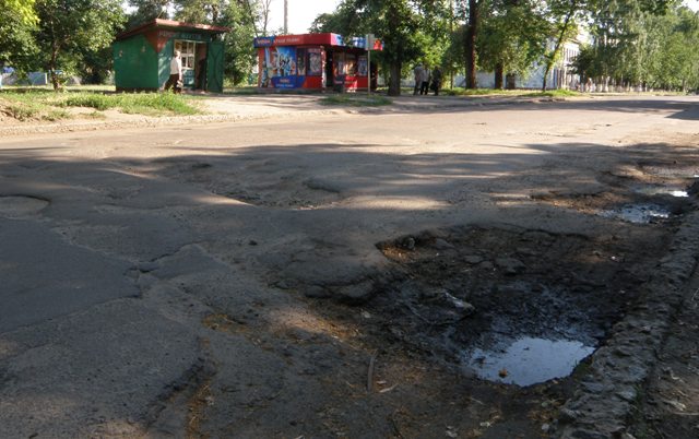 Вулиця Горького на відрізку між Орджонікідзе та Толстого Вулиця Горького на відрізку між Орджонікідзе та Толстого