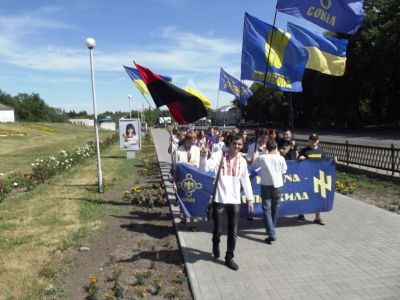 Марш у вишиванках у козацькому місті Золотоноша Марш у вишиванках у козацькому місті Золотоноша