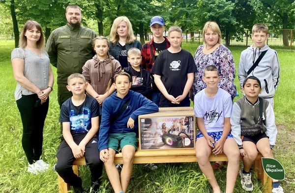 Лісівники Черкащини завітали з подарунками у підшефні інтернатні заклади