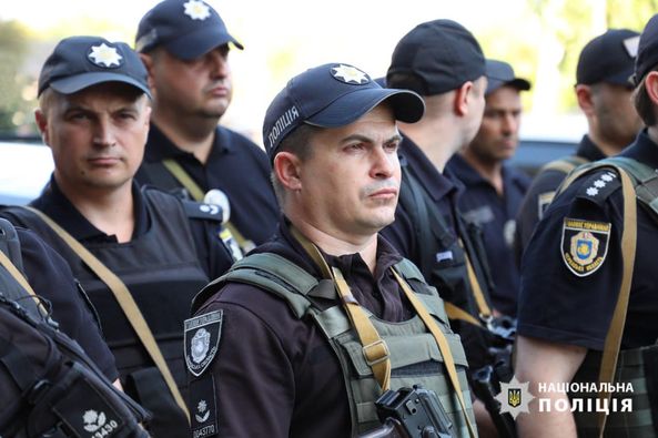 У Черкасах перевірили понад 45 розважальних закладів щодо можливої роботи після 23:00 години