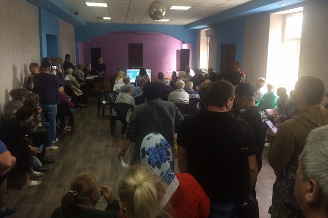 На сесії сільради у Червонослобідському Будинку культури. Фото Тетяни Громадської