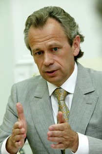 "Я не сприймаю те, що молоко зараз вивозиться без контролю сільської ради..." "Я не сприймаю те, що молоко зараз вивозиться без контролю сільської ради..."