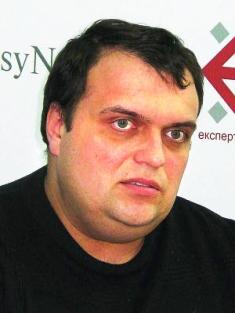 "Впродовж 4,5 років на посаді міського голови мені неодноразово доводилося витримувати шалений тиск з абсолютно різних інституцій щодо звільнення Павла Миколайовича з посади"