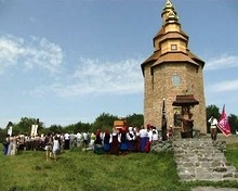 На фото: храм у Холодному яру На фото: храм у Холодному яру