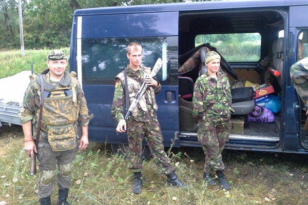 В батальоне Мальвина всеобщая любимица, и бойцы относятся к девушке с теплотой В батальоне Мальвина всеобщая любимица, и бойцы относятся к девушке с теплотой
