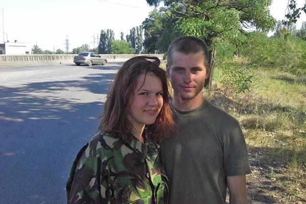 Володя і Мальвіна познайомилися на Майдані. І відразу ж сподобалися один одному Володя і Мальвіна познайомилися на Майдані. І відразу ж сподобалися один одному