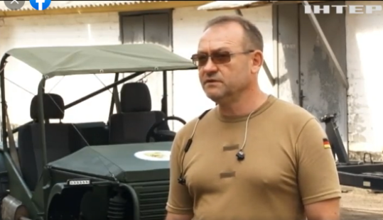 В'ячеслав Скічко біля фронтового баггі. Скріншто з відео телеканалу "Інтер" В'ячеслав Скічко біля фронтового баггі. Скріншто з відео телеканалу "Інтер"