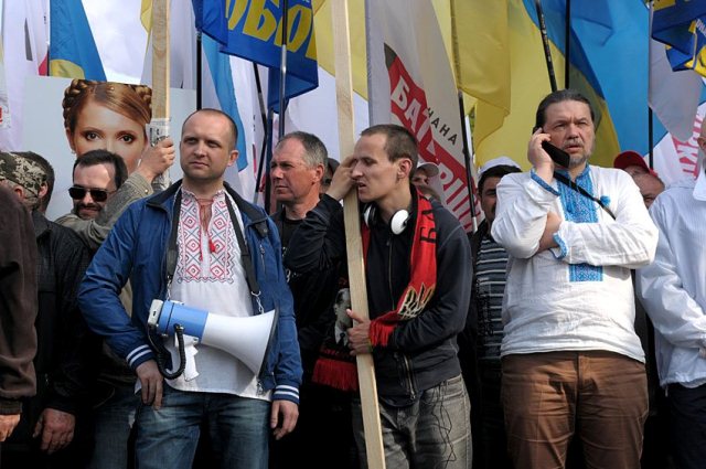 Максим Поляков – активний учасник акції «Вставай, Україно» Максим Поляков – активний учасник акції «Вставай, Україно»