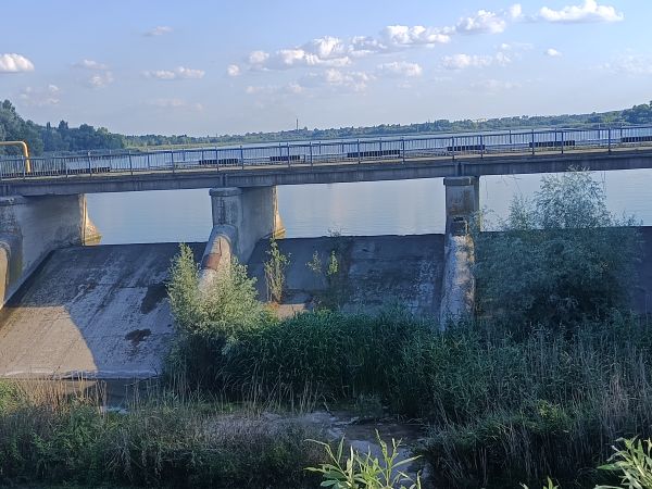 Влітку переливна гребля суха. Фото – Олександр Вівчарик Влітку переливна гребля суха. Фото – Олександр Вівчарик