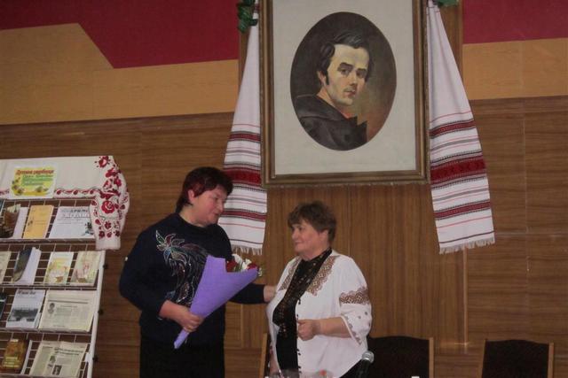 Квіти від помічника народного депутата Лідії Зайвої Квіти від помічника народного депутата Лідії Зайвої