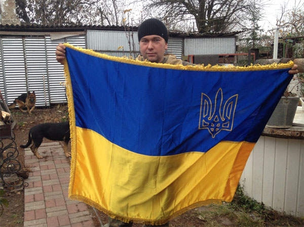 Ще один прапор «Кузнєца», який він возить з собою
