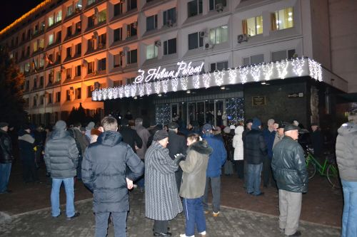 Мітинг під міськрадою 25 грудня Мітинг під міськрадою 25 грудня