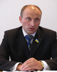 Бютівцю Анатолію Бондаренку довелося добряче попотіти, щоб довести свою перемогу на малій батьківщині - Лисянщині 