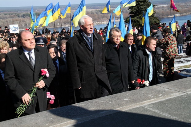 Високі чини йдуть до Тараса Високі чини йдуть до Тараса