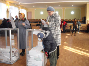Виборці не хотіли розбиратися в іменах, які вирішуватимуть долю Черкас, – вважають у центрі «Енігма». Виборці не хотіли розбиратися в іменах, які вирішуватимуть долю Черкас, – вважають у центрі «Енігма».
