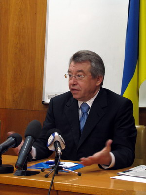 "Треба їх нахилити нашим адміністративним методом..."