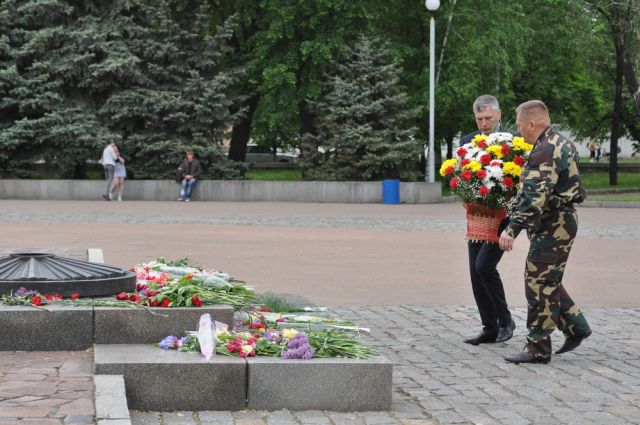Вічна пам’ять полеглим… В Золотоніському меморіальному парку жертв фашизму Вічна пам’ять полеглим… В Золотоніському меморіальному парку жертв фашизму