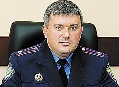 Керівника черкаської податкової міліції Сергія Вінніка обурює "вибіркове" інформування УМВС про минуле затриманого сілького голови Керівника черкаської податкової міліції Сергія Вінніка обурює "вибіркове" інформування УМВС про минуле затриманого сілького голови
