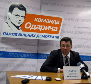 Мер дякує за підтримку, але нарікає на політичну розпорошеність новообраної ради Мер дякує за підтримку, але нарікає на політичну розпорошеність новообраної ради