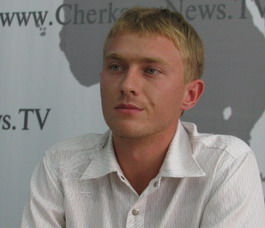 Соціолог стверджує, що у черкащан є попит на нові політичні обличчя Соціолог стверджує, що у черкащан є попит на нові політичні обличчя