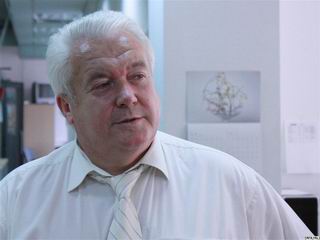 Для депутата Володимира Олійника мобільний комп'ютер - інструмент законодавчої роботи Для депутата Володимира Олійника мобільний комп'ютер - інструмент законодавчої роботи