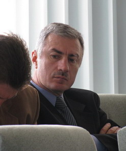 Перша публічна поява Юрія Уздеміра - на сесії обласної ради у середу, 8 вересня Перша публічна поява Юрія Уздеміра - на сесії обласної ради у середу, 8 вересня